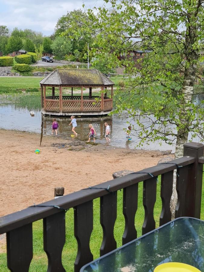 4 Bed Luxury Lodge With Hot Tub Near Lake District Warton  Luaran gambar